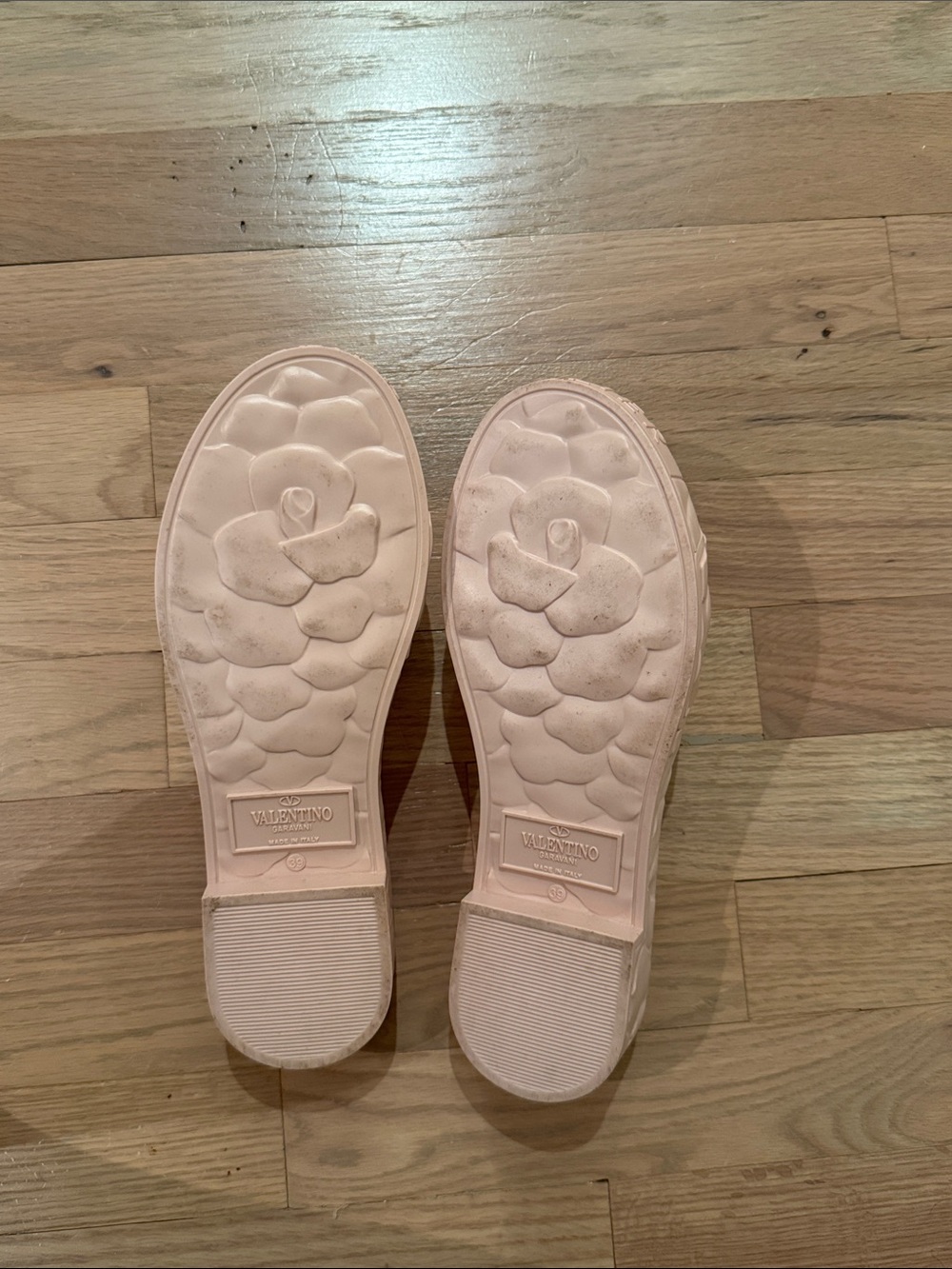 Authentic Valentino Pale Pink Floral Appliqué rubber Slide Mules - Picture 2 of 6